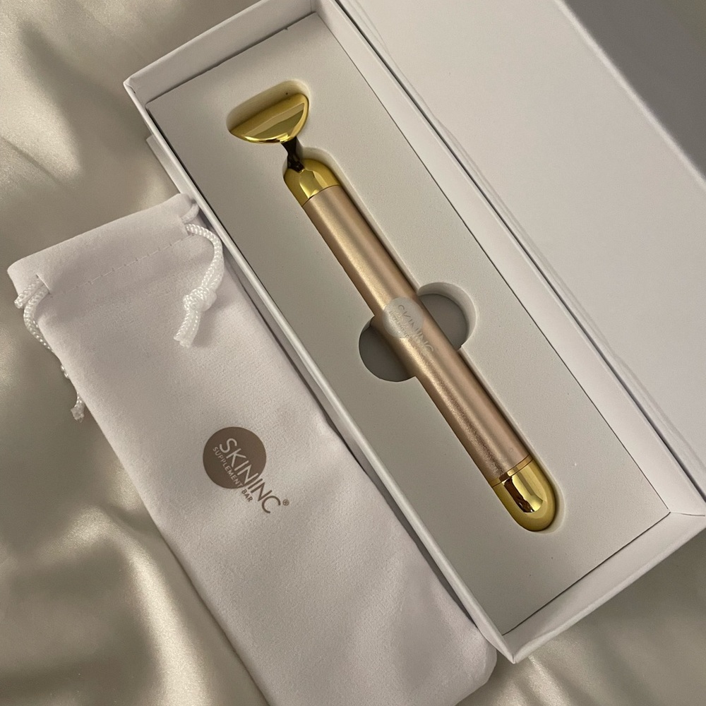 SkinInc. sculpt lift bar